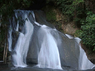 air terjun bantirung